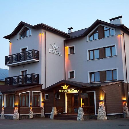 Hotel Korona Mostyska Ngoại thất bức ảnh