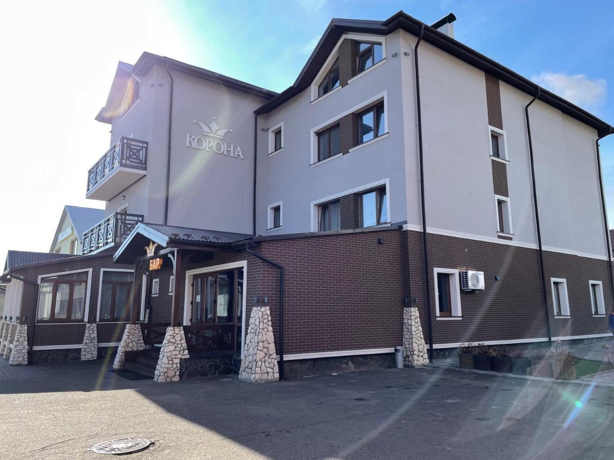 Hotel Korona Mostyska Ngoại thất bức ảnh